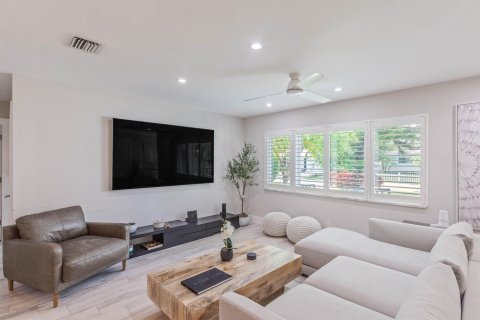Villa ou maison à louer à Boynton Beach, Floride: 3 chambres, 127 m2 № 2260893 - photo 2