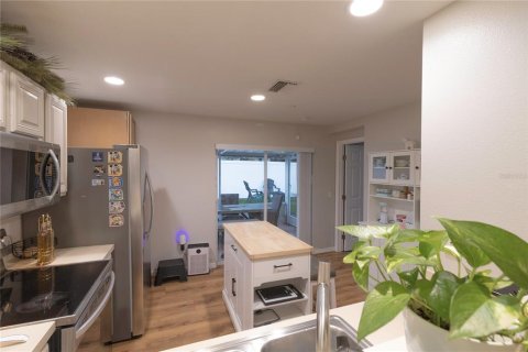 Casa en venta en Seffner, Florida, 2 dormitorios, 97.27 m2 № 2117167 - foto 8