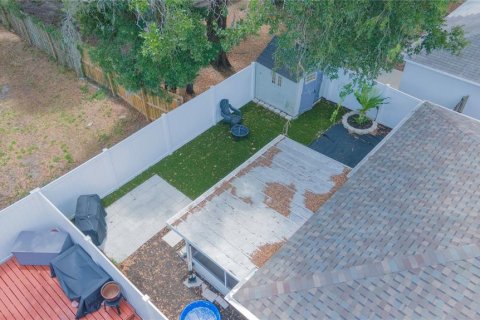 Casa en venta en Seffner, Florida, 2 dormitorios, 97.27 m2 № 2117167 - foto 22