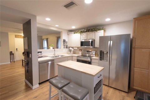 Casa en venta en Seffner, Florida, 2 dormitorios, 97.27 m2 № 2117167 - foto 12