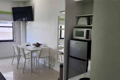 Copropriété à louer à Miami Beach, Floride: 30.66 m2 № 1814314 - photo 4