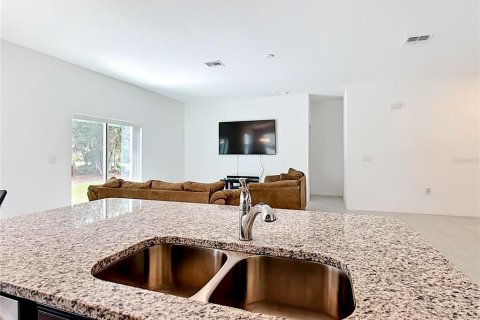 Casa en alquiler en Poinciana, Florida, 4 dormitorios, 167.32 m2 № 2105171 - foto 8