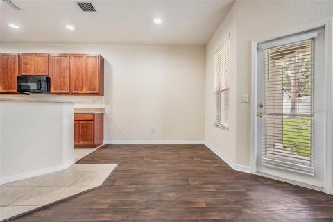 Townhouse in Wesley Chapel, Florida 3 bedrooms, 158.49 sq.m. № 1847451 - photo 12