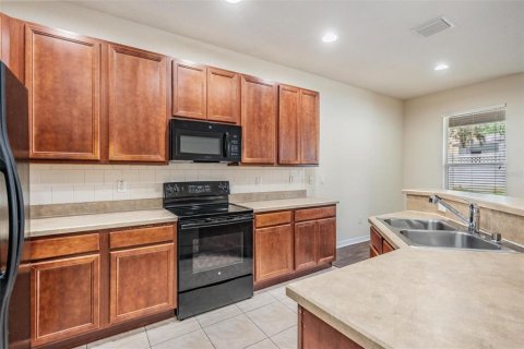 Townhouse in Wesley Chapel, Florida 3 bedrooms, 158.49 sq.m. № 1847451 - photo 19