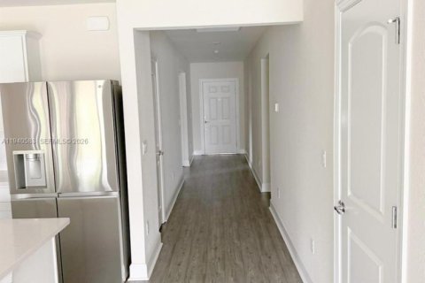 Villa ou maison à louer à Vero Beach, Floride: 4 chambres, 171.87 m2 № 1997979 - photo 11