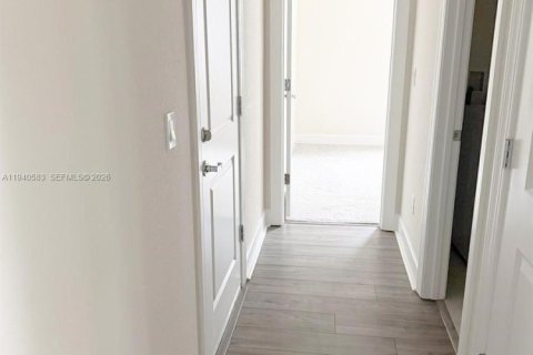 Villa ou maison à louer à Vero Beach, Floride: 4 chambres, 171.87 m2 № 1997979 - photo 8