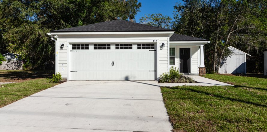 House in Jacksonville, Florida 3 bedrooms, 135.64 sq.m. № 818037