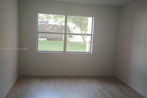 Купить кондоминиум в Санрайз, Флорида 1 спальня, 59.46м2, № 1991029 - фото 3