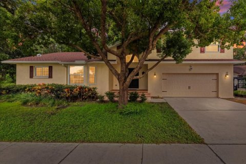 Casa en Safety Harbor, Florida 4 dormitorios, 242.29 m2 № 2371511