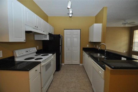 Copropriété à louer à Altamonte Springs, Floride: 2 chambres, 98.1 m2 № 2415283 - photo 3