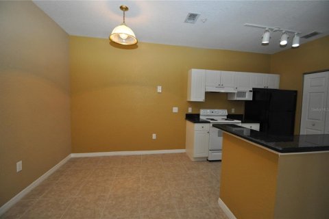 Copropriété à louer à Altamonte Springs, Floride: 2 chambres, 98.1 m2 № 2415283 - photo 4