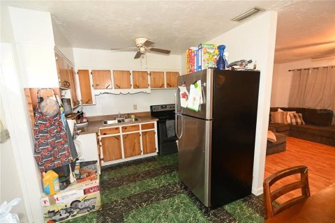 House in Haines City, Florida 4 bedrooms, 207.92 sq.m. № 1908781 - photo 19