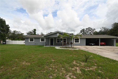 House in Haines City, Florida 4 bedrooms, 207.92 sq.m. № 1908781 - photo 2