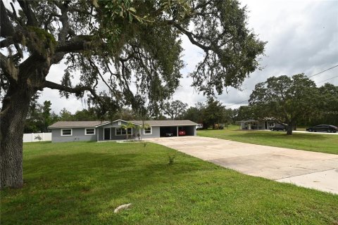 House in Haines City, Florida 4 bedrooms, 207.92 sq.m. № 1908781 - photo 4