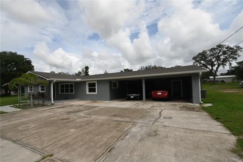 House in Haines City, Florida 4 bedrooms, 207.92 sq.m. № 1908781 - photo 3