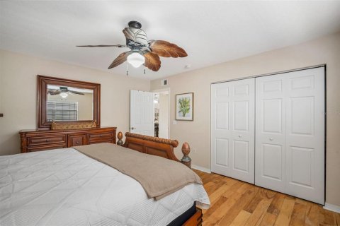 Copropriété à vendre à Gulfport, Floride: 2 chambres, 84.91 m2 № 2147538 - photo 12