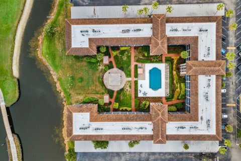 Copropriété à vendre à Gulfport, Floride: 2 chambres, 84.91 m2 № 2147538 - photo 2