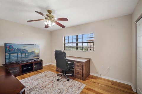 Copropriété à vendre à Gulfport, Floride: 2 chambres, 84.91 m2 № 2147538 - photo 15
