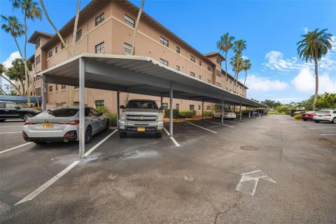 Copropriété à vendre à Gulfport, Floride: 2 chambres, 84.91 m2 № 2147538 - photo 30