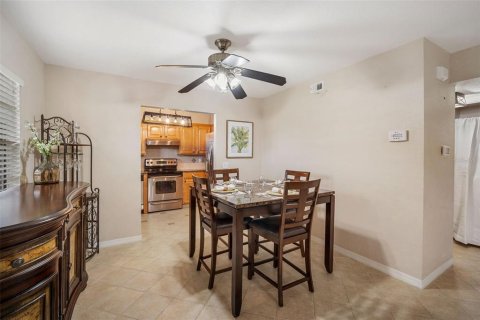 Copropriété à vendre à Gulfport, Floride: 2 chambres, 84.91 m2 № 2147538 - photo 8