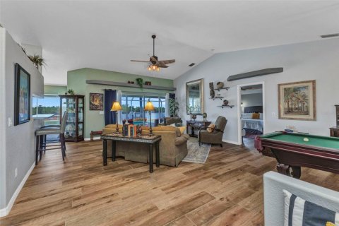 House in Port Charlotte, Florida 2 bedrooms, 187.2 sq.m. № 1608265 - photo 9