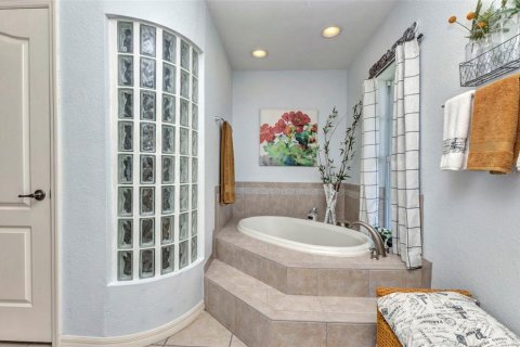 House in Port Charlotte, Florida 2 bedrooms, 187.2 sq.m. № 1608265 - photo 28