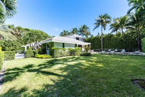 House in Palm Beach, Florida 4 bedrooms, 304.63 sq.m. № 2084005 - photo 20