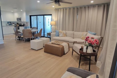 Casa en venta en Marathon, Florida, 2 dormitorios, 101.82 m2 № 2075433 - foto 5