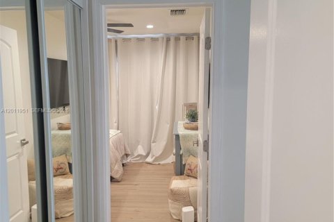Casa en venta en Marathon, Florida, 2 dormitorios, 101.82 m2 № 2075433 - foto 28