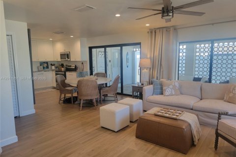 Casa en venta en Marathon, Florida, 2 dormitorios, 101.82 m2 № 2075433 - foto 7