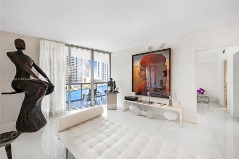 Condominio en venta en Miami, Florida, 2 dormitorios № 1893303 - foto 5