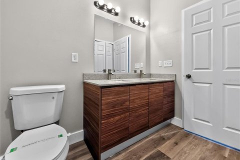 Condo in Orlando, Florida, 3 bedrooms № 2207802 - photo 22