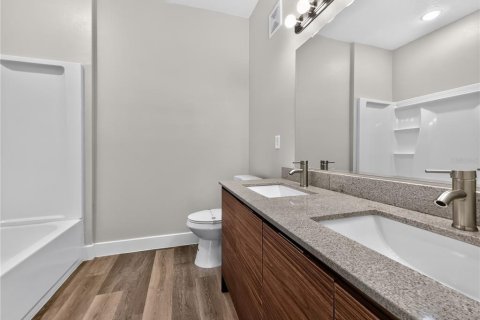Condo in Orlando, Florida, 3 bedrooms № 2207802 - photo 24