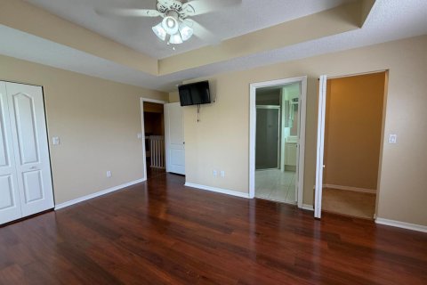 Townhouse in Royal Palm Beach, Florida 3 bedrooms, 146.69 sq.m. № 2084132 - photo 22