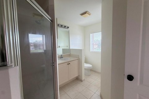 Townhouse in Royal Palm Beach, Florida 3 bedrooms, 146.69 sq.m. № 2084132 - photo 25