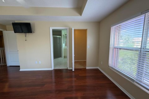 Townhouse in Royal Palm Beach, Florida 3 bedrooms, 146.69 sq.m. № 2084132 - photo 20
