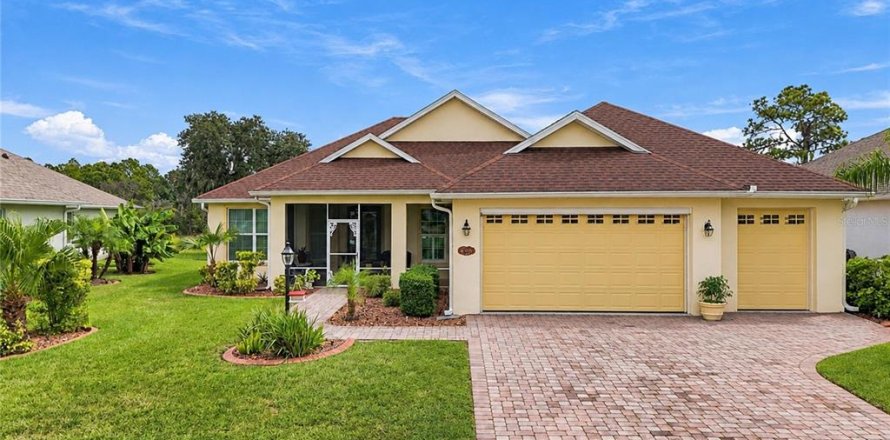 Villa ou maison à Avon Park, Floride 3 chambres, 187.66 m2 № 2410370