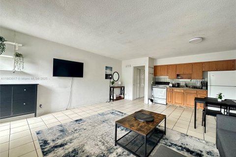 Copropriété à louer à Fort Lauderdale, Floride: 1 chambre, 92.9 m2 № 1890308 - photo 4