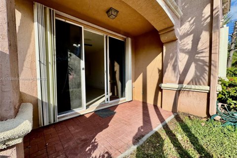 Купить кондоминиум в Дорал, Флорида 2 спальни, 103.59м2, № 1692072 - фото 11