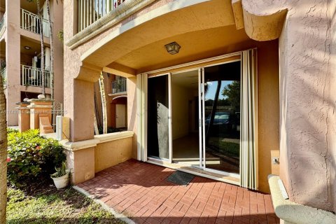 Купить кондоминиум в Дорал, Флорида 2 спальни, 103.59м2, № 1692072 - фото 10