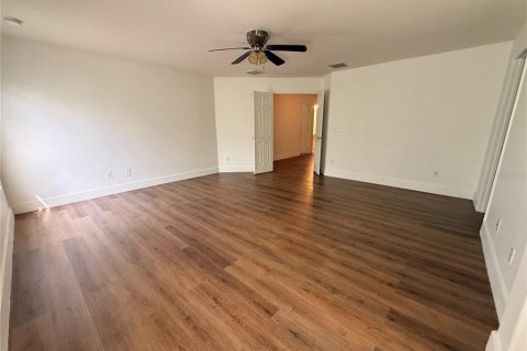Villa ou maison à vendre à Orlando, Floride: 4 chambres, 243.22 m2 № 2391191 - photo 29