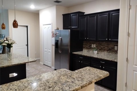 Casa en venta en Spring Hill, Florida, 4 dormitorios, 213.02 m2 № 2344698 - foto 6