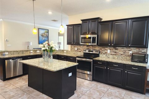 Casa en venta en Spring Hill, Florida, 4 dormitorios, 213.02 m2 № 2344698 - foto 10