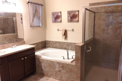 Casa en venta en Spring Hill, Florida, 4 dormitorios, 213.02 m2 № 2344698 - foto 17