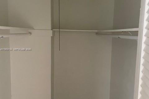 Снять в аренду кондоминиум в Бэл-Харбор, Флорида 1 спальня, 94.67м2, № 1990883 - фото 9