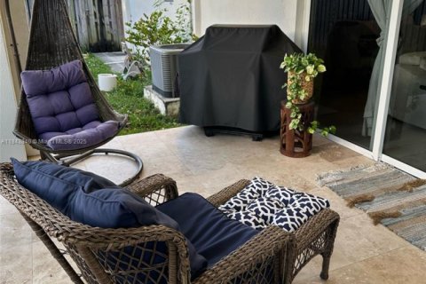 Villa ou maison à louer à Dania Beach, Floride: 3 chambres, 170.57 m2 № 1838711 - photo 22