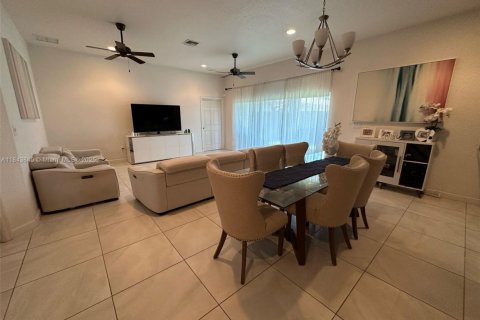 Villa ou maison à louer à Dania Beach, Floride: 3 chambres, 170.57 m2 № 1838711 - photo 11