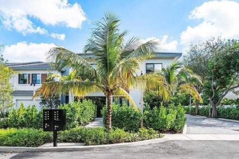 Touwnhouse à louer à Delray Beach, Floride: 4 chambres, 178.56 m2 № 2251536 - photo 2