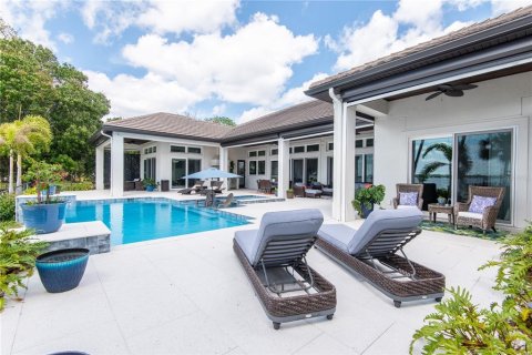 House in Merrit Island, Florida 4 bedrooms, 299.61 sq.m. № 1614482 - photo 7