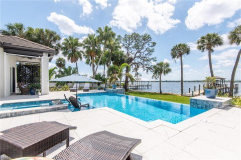 House in Merrit Island, Florida 4 bedrooms, 299.61 sq.m. № 1614482 - photo 8